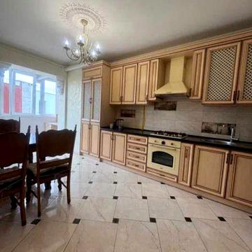 Оренда 2 кім. квартири по вул. Жасминова