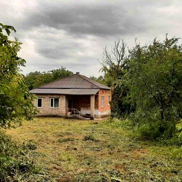 Продаж будинку у селі Утіховичі