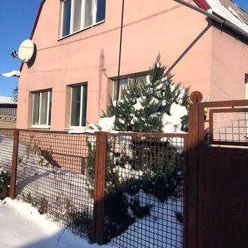 Продаж Будинку Підгородне, вул Шоссейна в центрі