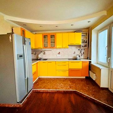 Здам 4 кімнатну квартиру на Заливній