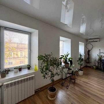 2-комнатная квартира в центре Одессы!