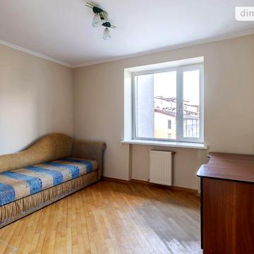 Довгострокова оренда 3к Квартира Роксоляни вулиця