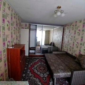 1 комн. у входа в метро Перемога. Сдам.