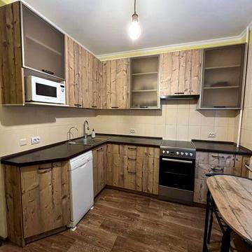 Провулок Квітневий, 1-в. Виноградар, Правди