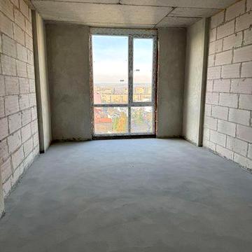 Продаж 2 кім квартири в зданій новобудові/центр