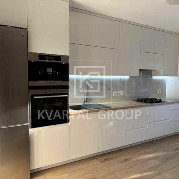 Продаж таунхауса з ремонтом КМ Стоянка-2