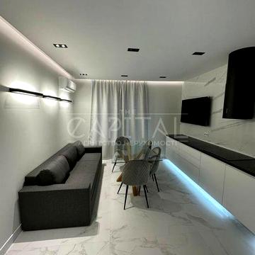 Продаж квартири з ремонтом, Голосіївський район, меблі та техніка ЖК Світло Парк