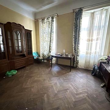 Продам  2х кімнатну квартиру, площа Філармонії