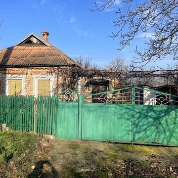 Продам будинок по вул. Крутогірна ( середній МОПР)