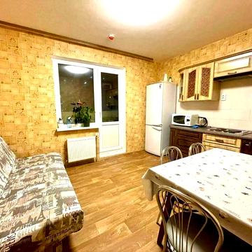 Термодім.Поруч Нова Англія.  Метро Васильківська пішки.