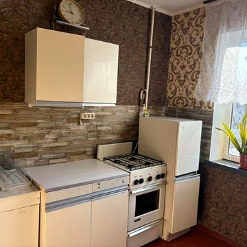 Сдам двухкомнатную квартиру ул. Вершигоры