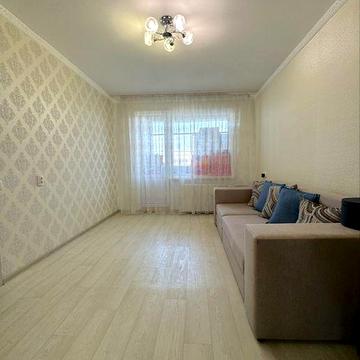 Двокімнатна  квартира. Центр м. Самар