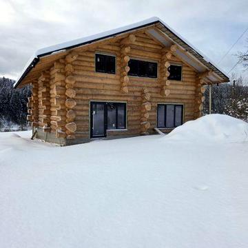 Будинок-зруб в екологічно чистому та тихому місці