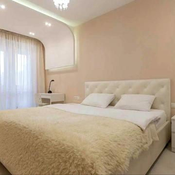 Феодосійська вул., 1