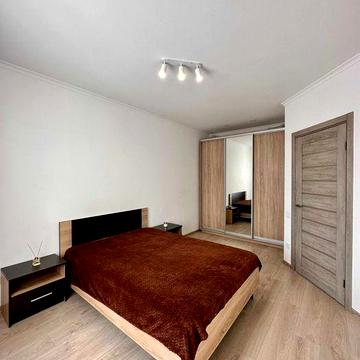 Оренда однокімнатної квартири в новобудові (Кришталеве озеро)