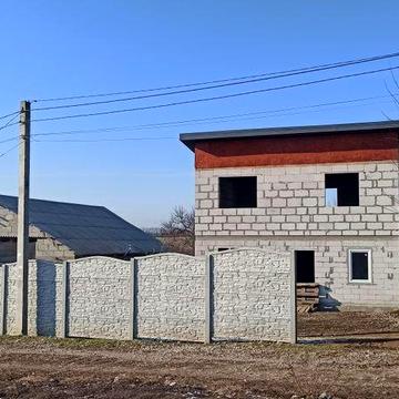 Будинок на Мирному пров Синявського