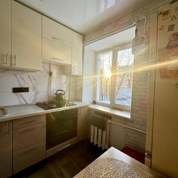 Продаж 2 кімнатної квартири Чайка Грушевського