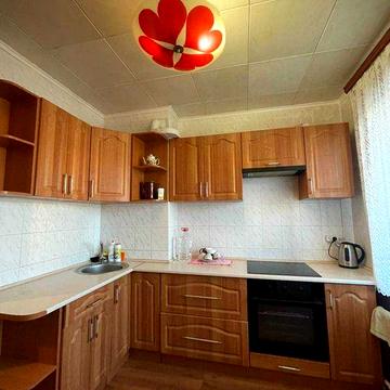 Здам велику 1 кім. квартиру на Кн. Володимира Великого/Марсельській!