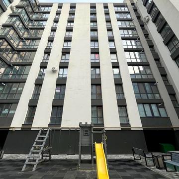 Романа Вірастюка вул., 1