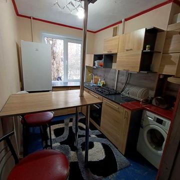 Здаю 2 кім кв Баштанський ринок ( АТП), окремі кімнати, меблі, технік