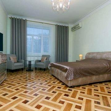 Оренда на 1-3 місяці. Метро Хрещатик. Вул. Лютеранська 4