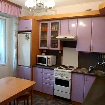 Здам простору 3к квартиру в центрі біля метро Кловська