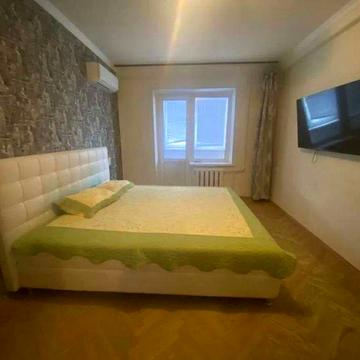 Газ ! 3  кімнатна квартира по вулиці Братиславська