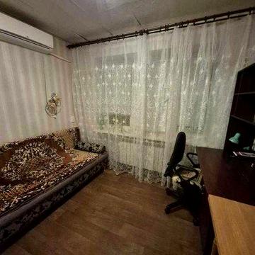 Продам 1-кімнатну гостинку Салтівка м.Ак.Павлова С