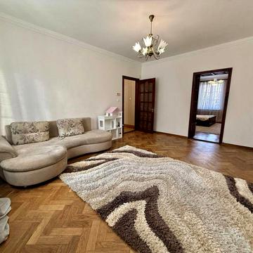 Квартира біля стрийського парку