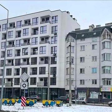 Вигідно! Простора однокімнатна 52.8м2! квартира в центрі!