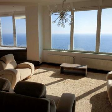 Літературна вул., 1