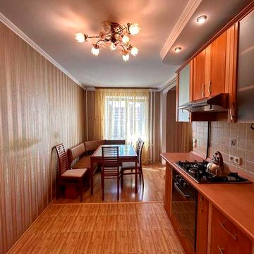 Велика 1 кімнатна квартира в оренду з газом, Чабани