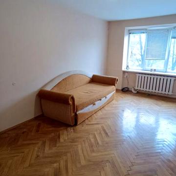 Продаж 3к Квартира Героїв Крут (Героїв Сталінграду) бульвар