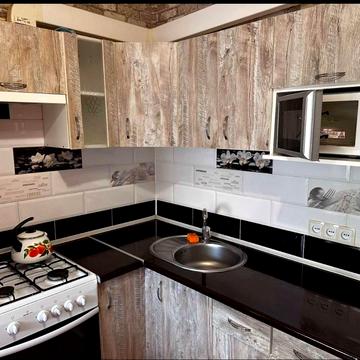 Академіка Корольова вул., 79/1