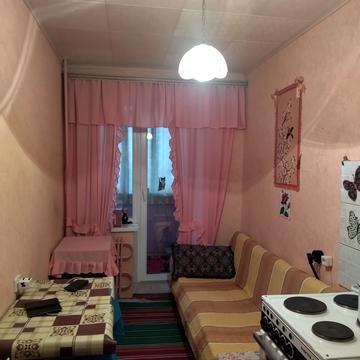 Москалівська вул. (Жовтневої Революції), 7