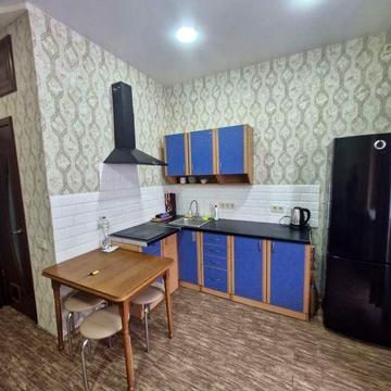 Сдам гостинку метро Дворец Спорта