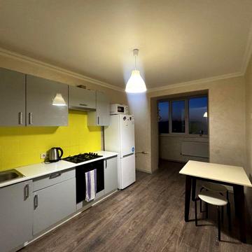 Здам 2 кк вул. Яблунева, 13а