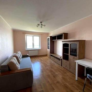 Здається 2-кімнатна квартира на вул.Ревуцького,54