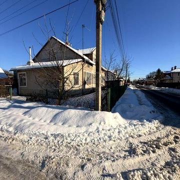 Продаж 1/2 будинку смт. Рудне
