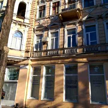 Продам большую квартиру в центре города