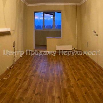 Продам 1-кімнатну квартиру біля метро ІВ