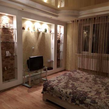 Двоповерховий будинок