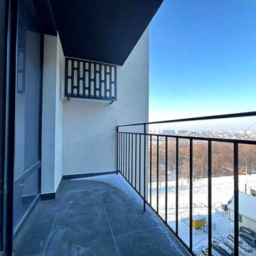 Продам квартиру під ремонт з балконом на ПЕРЕУСТУПЦІ