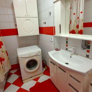 Аренда !!  Дом. 3 комнаты  ул. Лескова