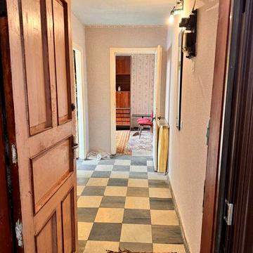 Продается 2х  комнатная квартира. Удобный 2 етаж! ЖК Жек