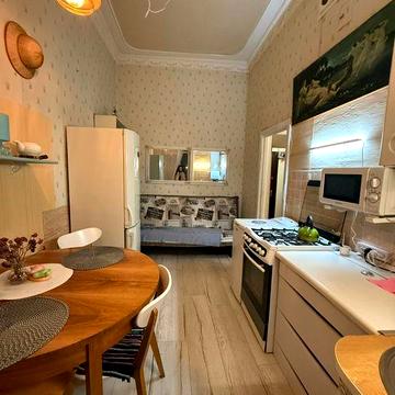 Сдам 1к квартиру в центре (с гаражом)