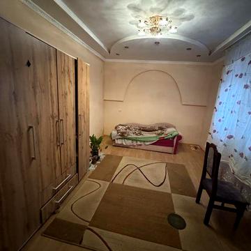 Продається напівособняк на вулиці Шпеника, в центрі м. Ужгород