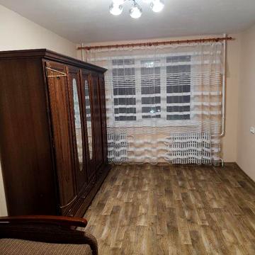 Сдам 2 комнатную квартиру на Рогани