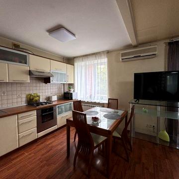 Продаж 2- во кімнатної квартири в центрі міста,р-н Прогрес