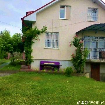 Оренда БУДИНКУ, 4 кімнати, гарний  КРАЄВИД, ДВІР